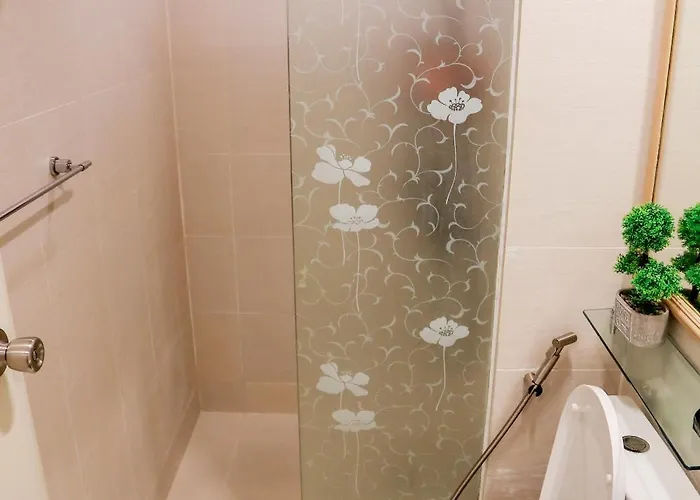 Azure Urban Staycation 1 Bedroom View, 18th Floor Проживание в семье *