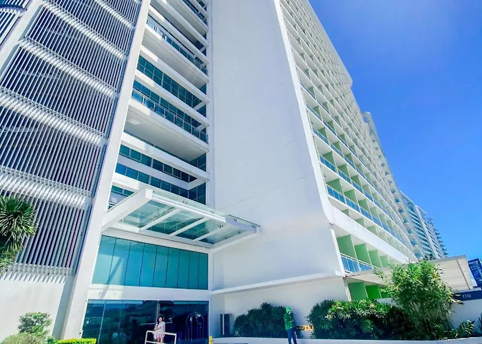 Azure Urban Staycation 1 Bedroom View, 18th Floor *